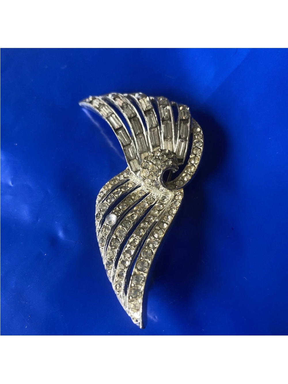 Silver Crystal Wing Brooch - Fashionable Women Jewelry